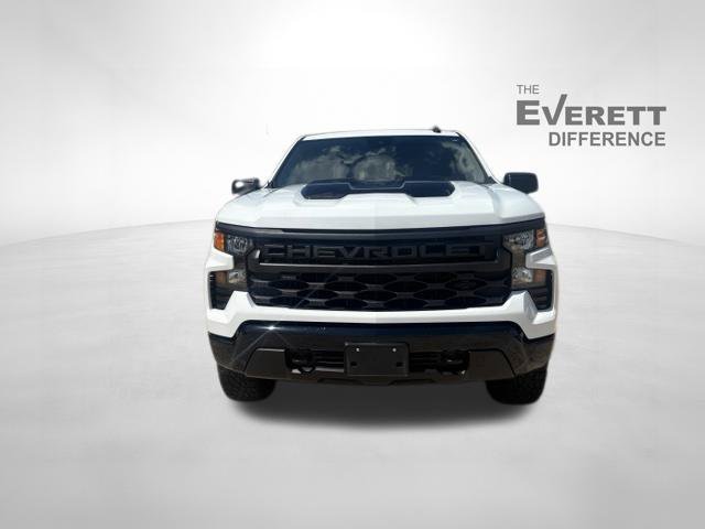 Used 2025 Chevrolet Silverado 1500 Custom Trail Boss w/ Dark Appearance Package AWD/4WD image 2