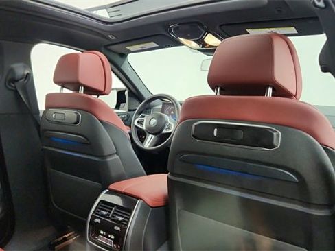 Used 2025 BMW X6 M60i image 27