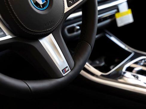 New 2026 BMW X5 xDrive50e image 19