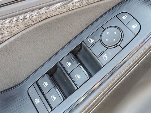 Used 2022 Nissan Rogue SV image 21