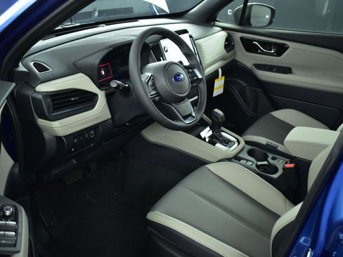 New 2025 Subaru Forester Limited image 12