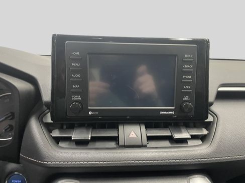 Used 2022 Toyota RAV4 XLE image 14