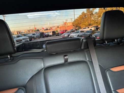 Used 2023 GMC Sierra 2500 AT4 image 56