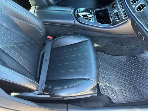 Used 2018 Mercedes-Benz E 400 4MATIC Sedan image 16