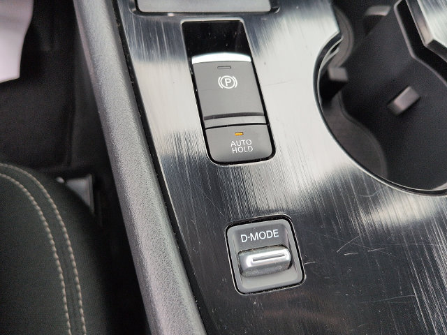 Used 2025 Nissan Rogue S FWD image 22