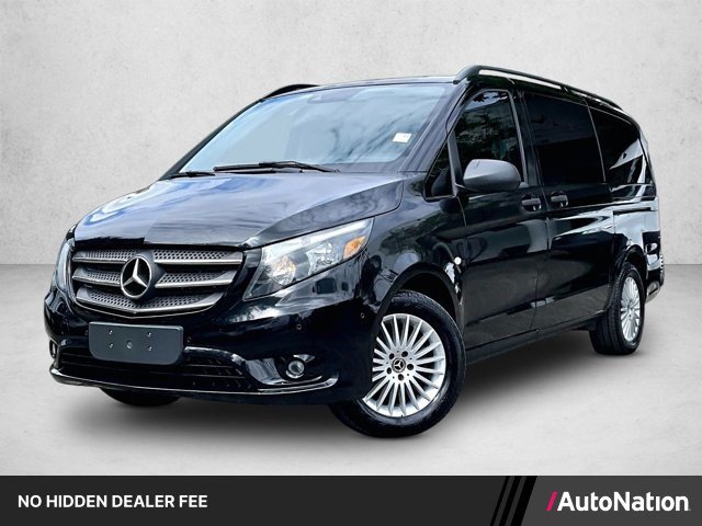 Used 2018 Mercedes-Benz Metris Passenger image 1