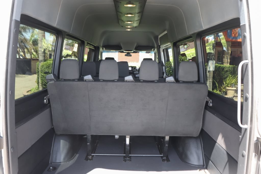Used 2025 Mercedes-Benz Sprinter 2500 image 9