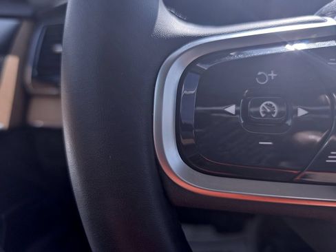 Certified 2025 Volvo XC90 B6 Plus AWD/4WD image 26