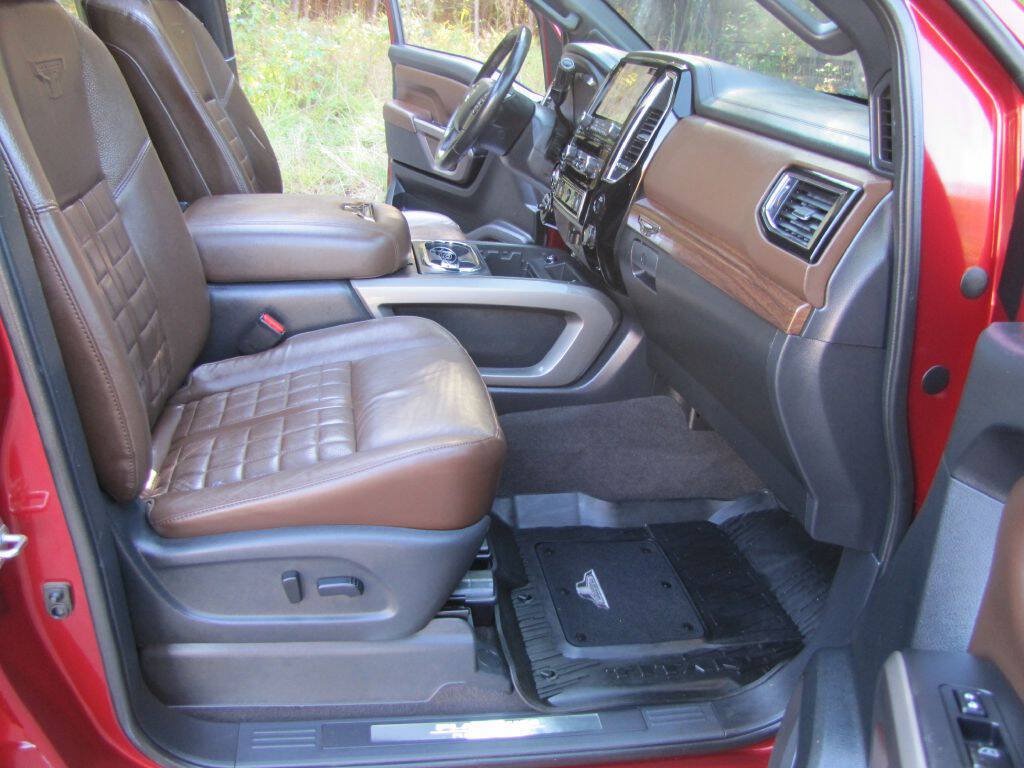 Used 2022 Nissan Titan Platinum Reserve w/ Moonroof Package AWD/4WD image 21