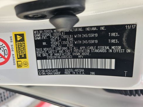 Used 2018 Toyota Highlander Limited Platinum image 28