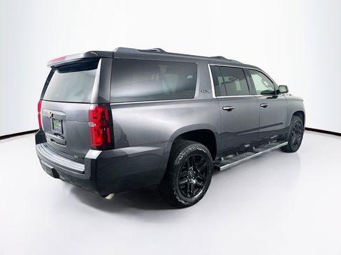 Used 2018 Chevrolet Suburban LT w/ LT Signature Package AWD/4WD image 9