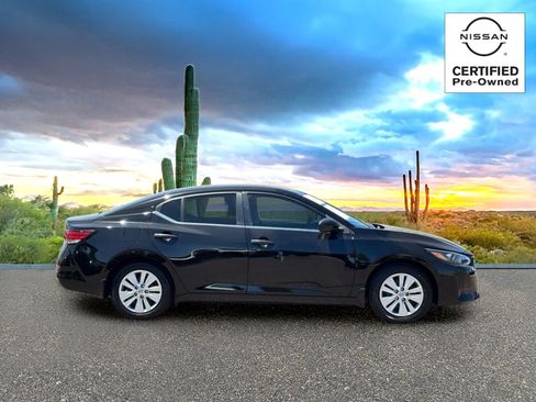 Certified 2025 Nissan Sentra S FWD image 6