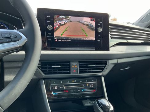 New 2025 Volkswagen Jetta SEL image 17