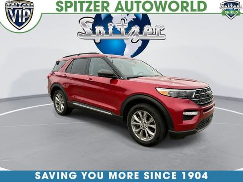 Used 2023 Ford Explorer XLT w/ Equipment Group 202A image 2
