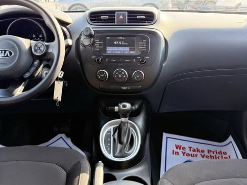 Used 2019 Kia Soul image 23