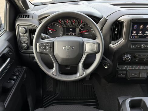 New 2026 Chevrolet Silverado 1500 Custom Trail Boss w/ LPO, Dark Essentials Package AWD/4WD image 11