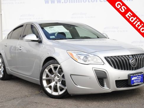 Used 2017 Buick Regal GS w/ Driver Confidence Package #2 image 1