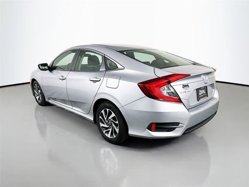 Used 2016 Honda Civic EX image 10