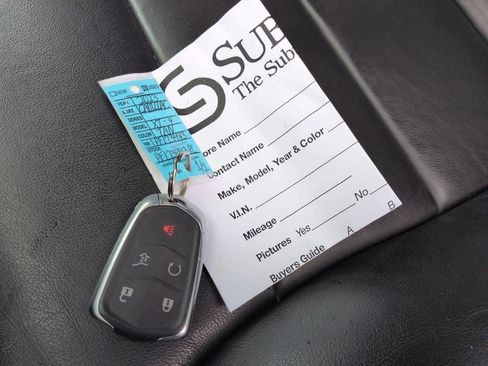 Used 2023 Cadillac XT4 Premium Luxury w/ Cold Weather Package image 35