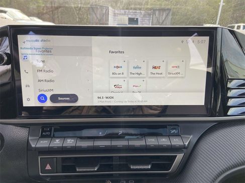 Used 2025 Toyota Camry SE image 22