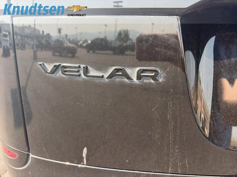 Used 2025 Land Rover Range Rover Velar Dynamic SE AWD/4WD image 9