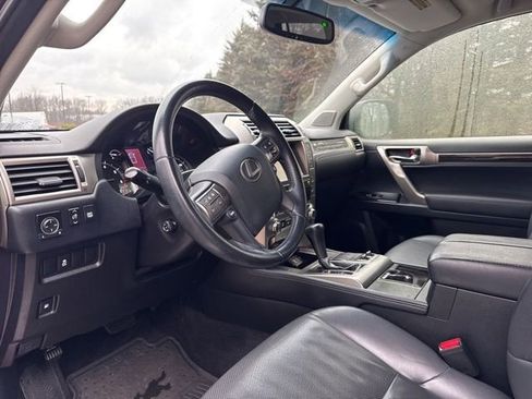 Used 2015 Lexus GX 460 image 6