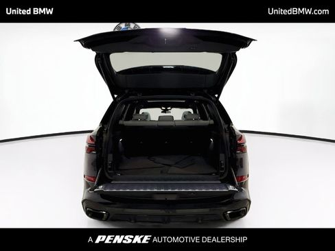 Used 2026 BMW X5 xDrive40i w/ M Sport Package AWD/4WD image 14
