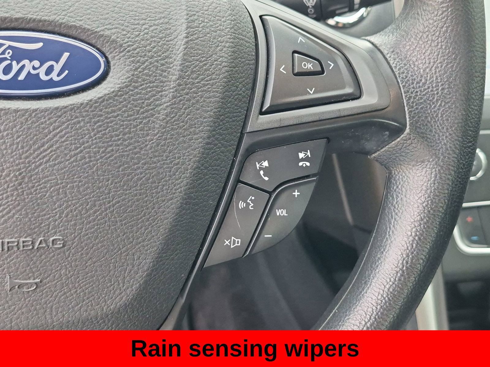Used 2020 Ford Fusion SE FWD image 20