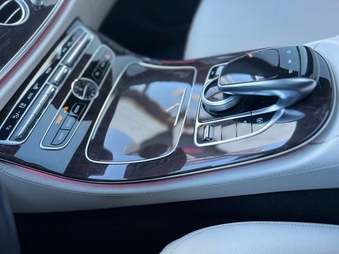 Used 2019 Mercedes-Benz E 300 image 29