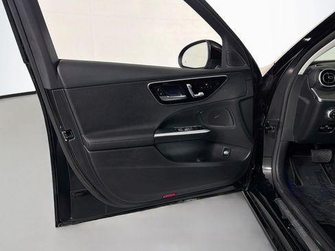 Used 2022 Mercedes-Benz C 300 Sedan image 21