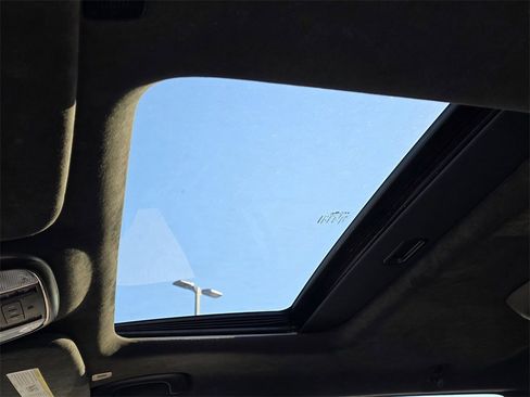 Used 2021 Dodge Durango Citadel image 4