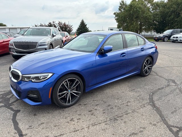 Used 2021 BMW 330i xDrive Sedan w/ M Sport Package AWD/4WD image 3