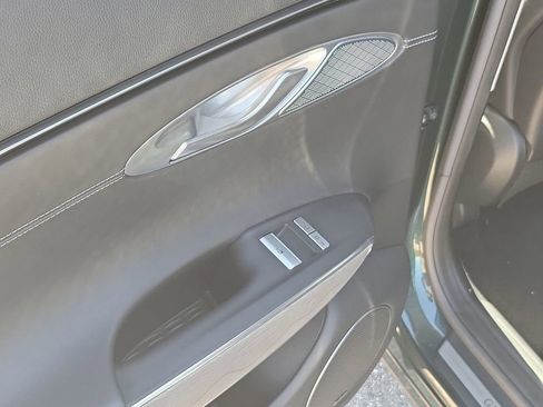 Used 2022 Genesis GV70 2.5T w/ Advanced Package image 44