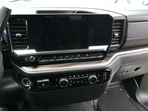 Used 2025 Chevrolet Silverado 1500 LT Trail Boss w/ Protection Package image 18