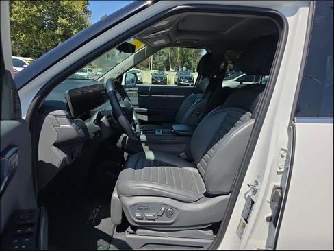 Certified 2024 Kia EV9 Land AWD/4WD image 10