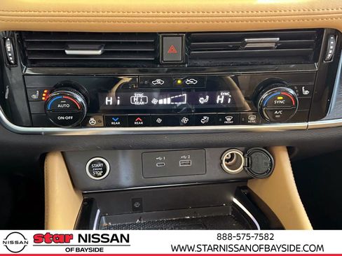 Used 2023 Nissan Rogue Platinum w/ Platinum Premium Package AWD/4WD image 29