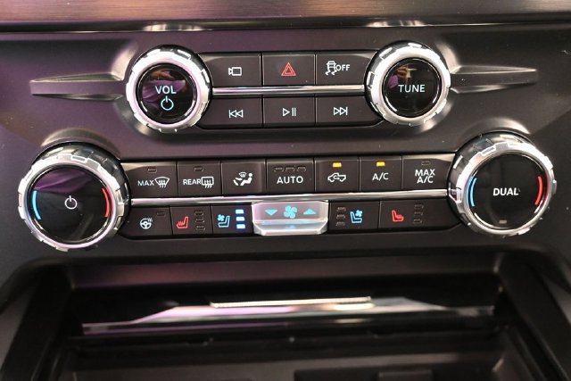 New 2026 Ford F350 Lariat w/ Black Appearance Package AWD/4WD image 29