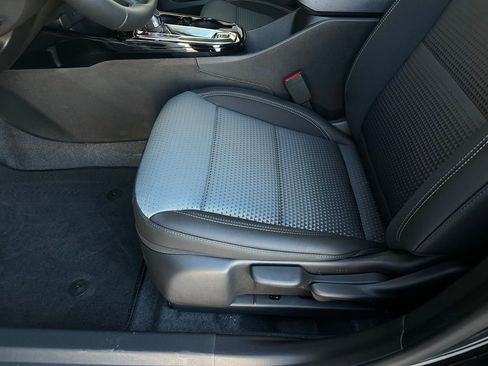 New 2026 Chevrolet Trax LT w/ Driver Confidence Package image 13