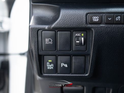 Used 2019 Lexus IS 300 w/ Navigation Package image 30