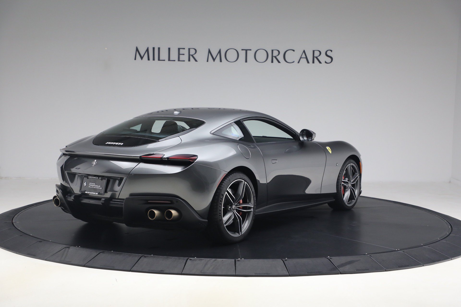 Certified 2023 Ferrari Roma RWD image 8