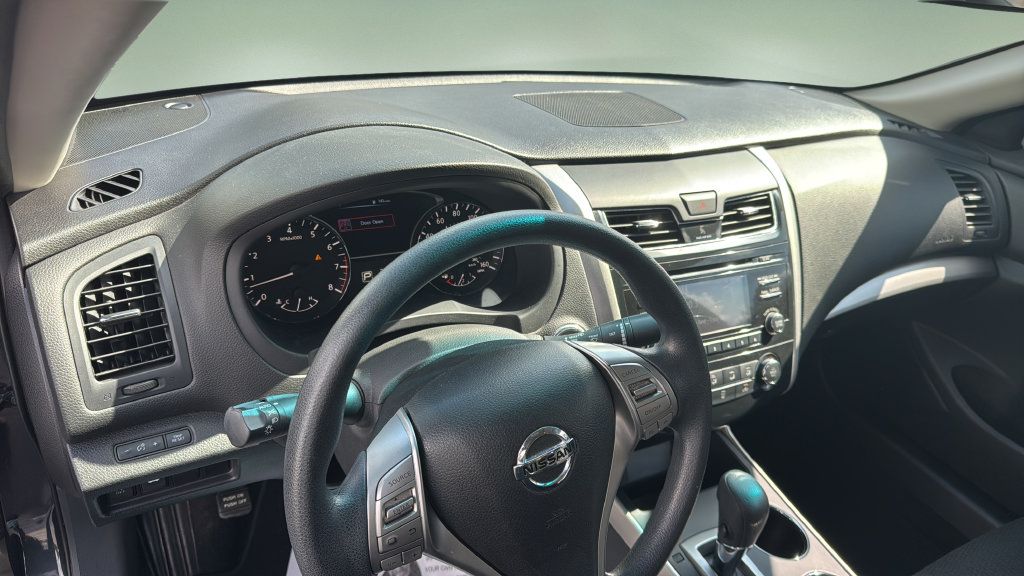 Used 2015 Nissan Altima 2.5 S w/ Power Driver Seat Package FWD image 16
