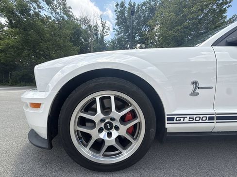 Used 2007 Ford Mustang Shelby GT500 RWD image 10