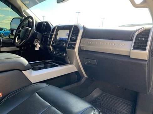 Certified 2021 Ford F250 Lariat w/ Lariat Value Package image 15