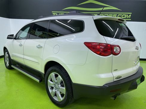 Used 2011 Chevrolet Traverse LTZ image 7