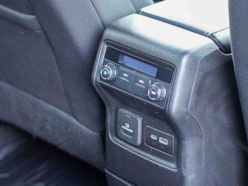 Used 2021 GMC Acadia SLE w/ Driver Convenience Package image 23