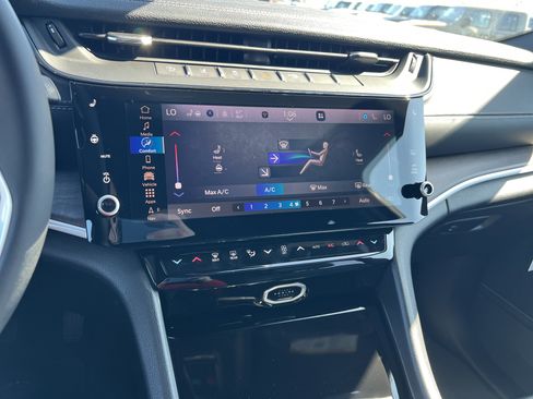 New 2026 Jeep Grand Cherokee Limited w/ Limited Altitude Package AWD/4WD image 15
