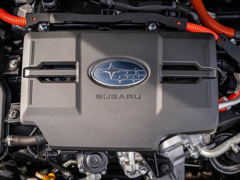 Used 2025 Subaru Forester Premium image 31