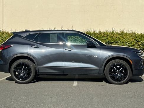 Used 2022 Chevrolet Blazer LT image 3