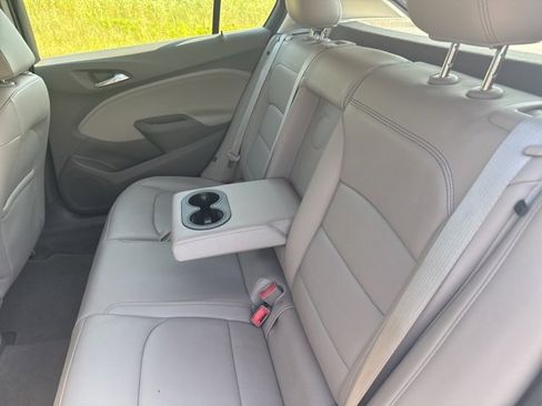 Used 2018 Chevrolet Cruze Premier w/ Enhanced Convenience Package image 13