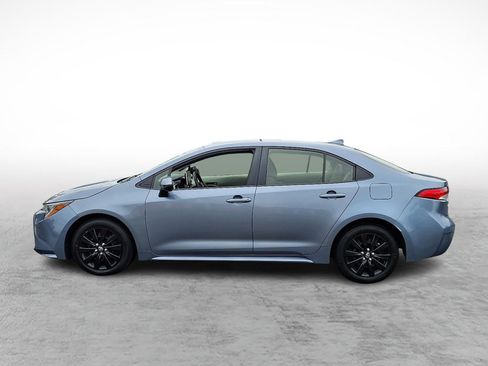 Used 2020 Toyota Corolla LE image 2